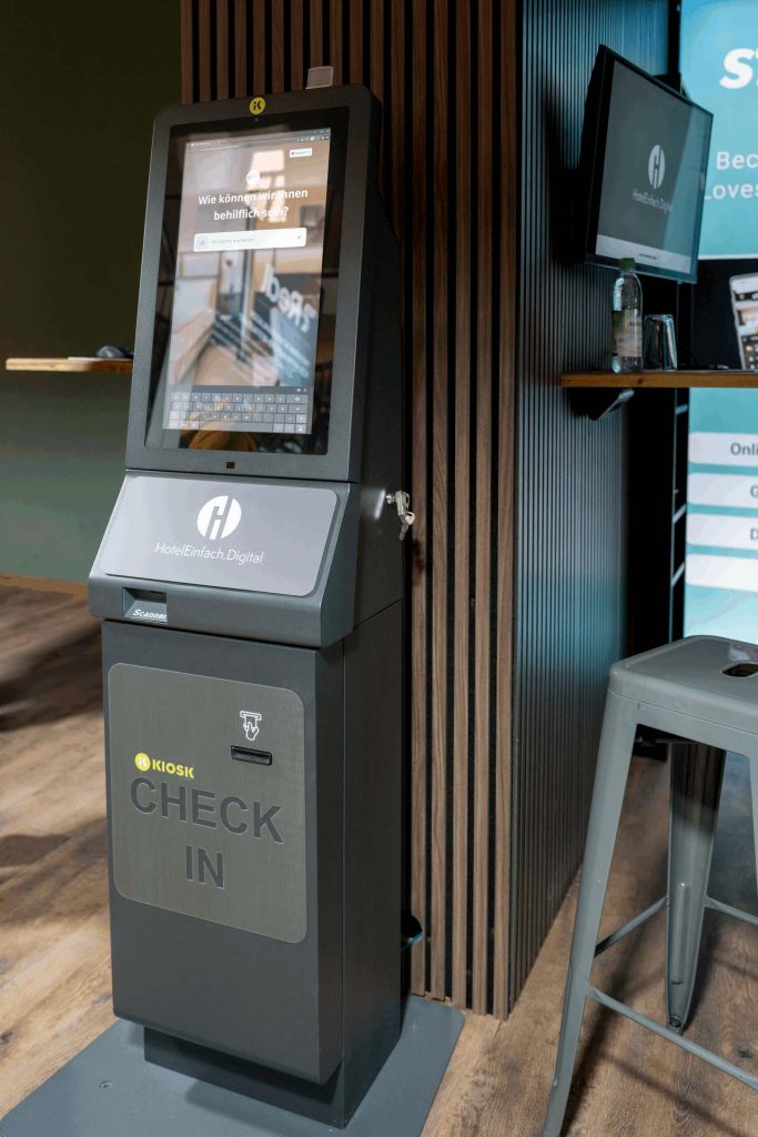 HotelEinfach.Digital: Digitale Guest Journey, Wein und Kunst zum Anfassen
Kompakt · Praxisnah · Regional & persönlich. Foto DER-Event-Fotograf.com