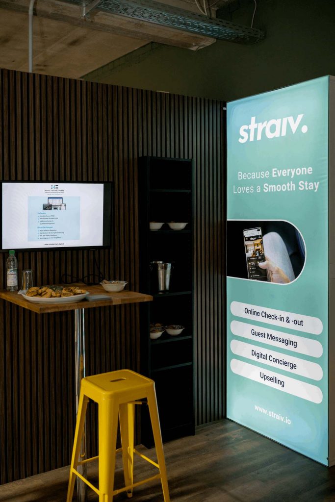 HotelEinfach.Digital: Digitale Guest Journey, Wein und Kunst zum Anfassen
Kompakt · Praxisnah · Regional & persönlich. Foto DER-Event-Fotograf.com