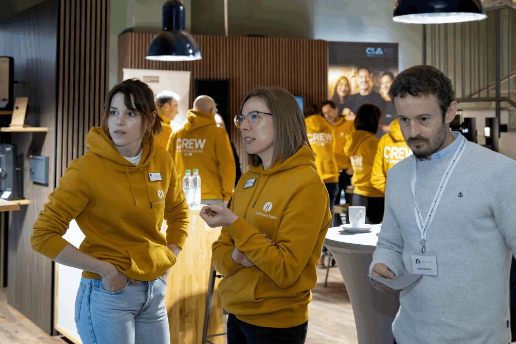 HotelEinfach.Digital: Digitale Guest Journey, Wein und Kunst zum Anfassen
Kompakt · Praxisnah · Regional & persönlich. Foto DER-Event-Fotograf.com